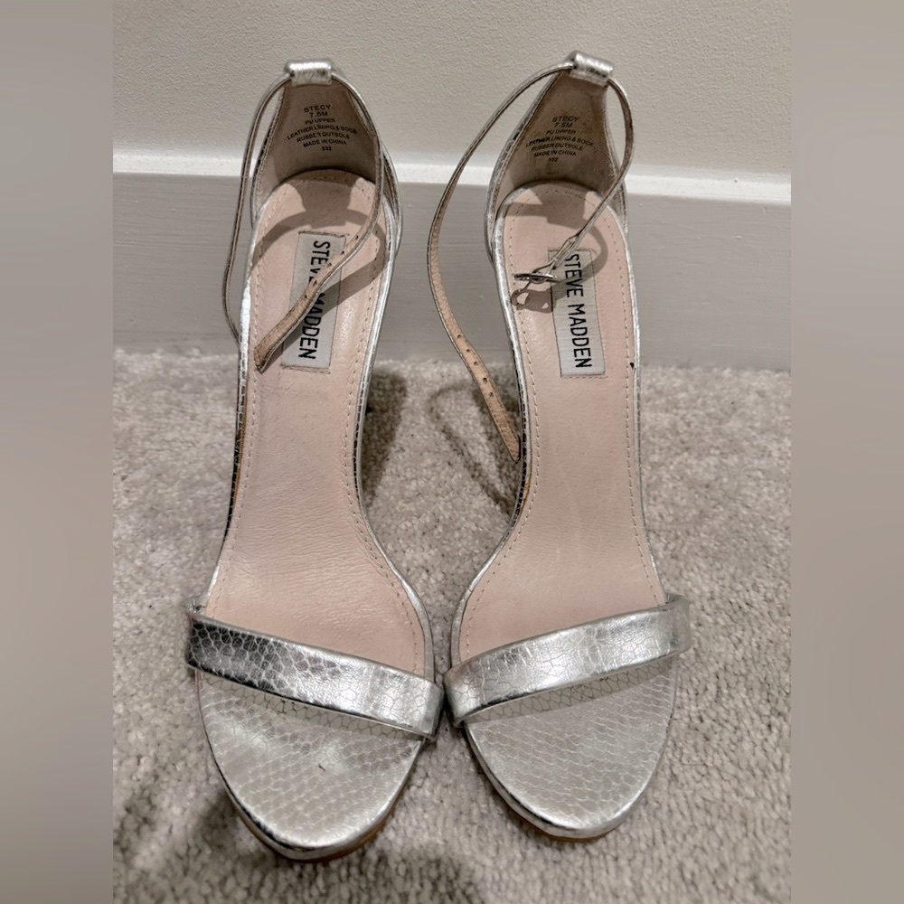 Steve Madden Stecy Silver Sandal